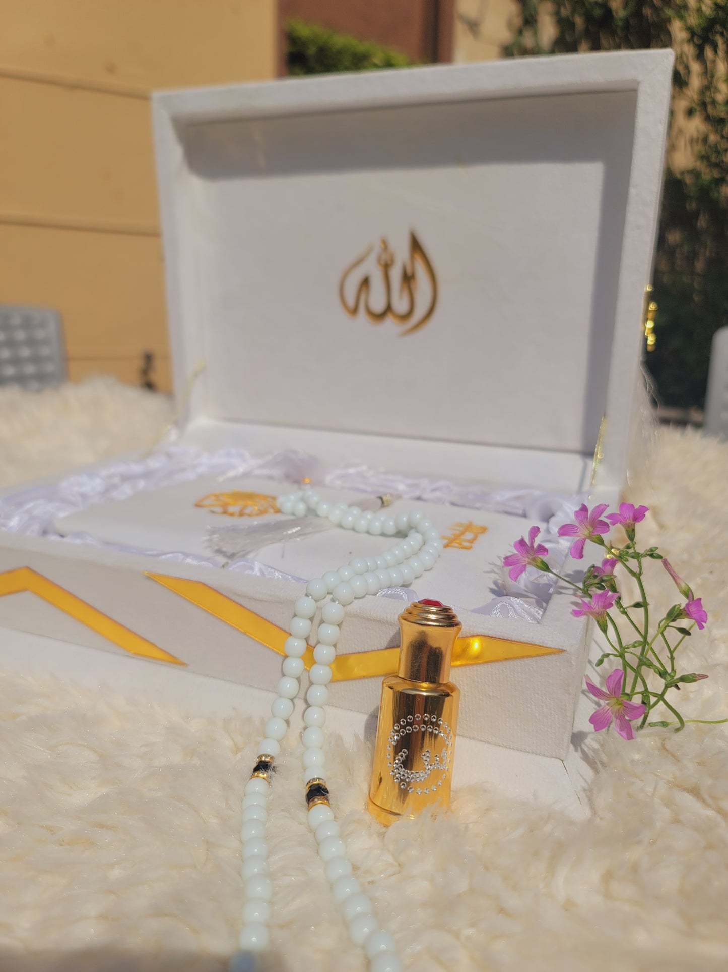 White Pearl Velvet Quran Set (Tasbeeh , Ittar , Velvet Rahal Box , Velvet Quran)