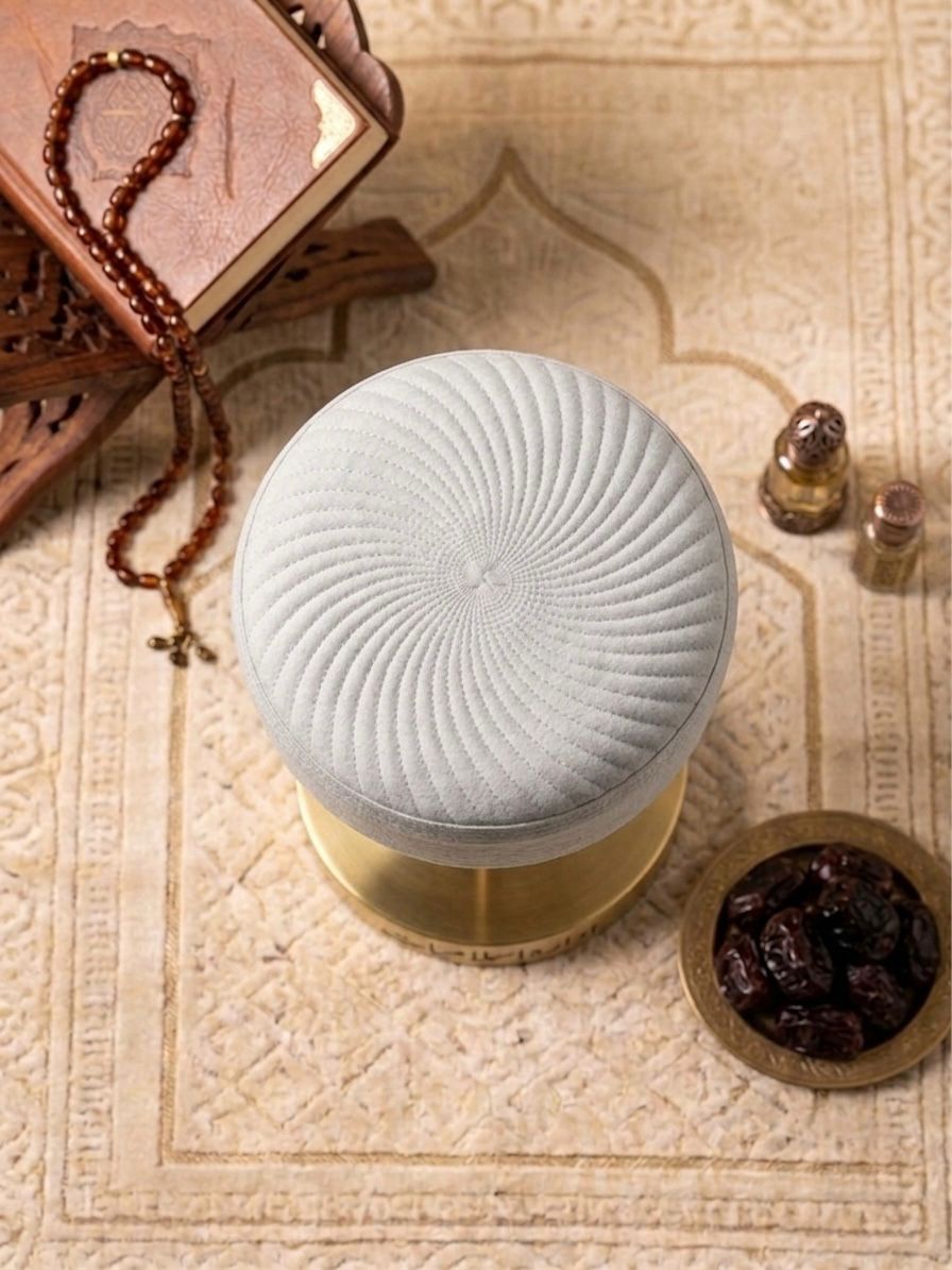 Ameer Kufi Cap - Light Grey Large Border