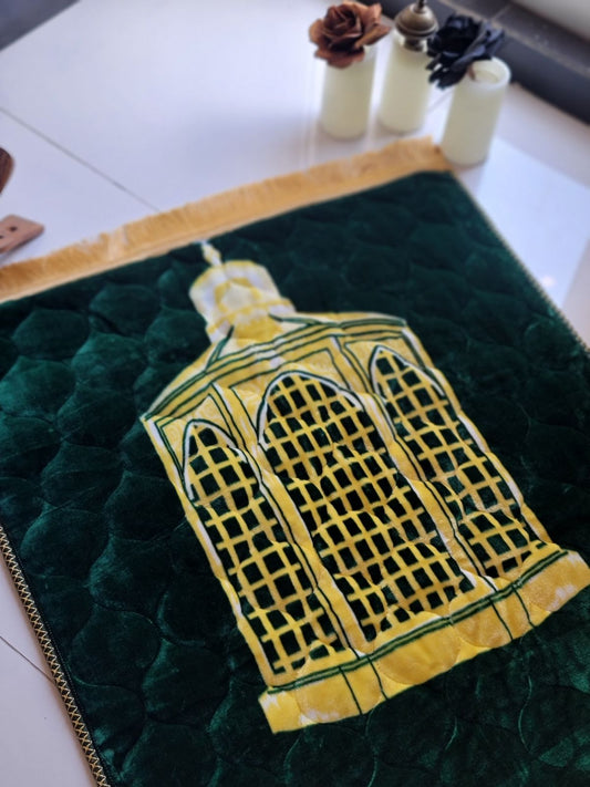 Green Maqam e Ibraheem Jainamaz