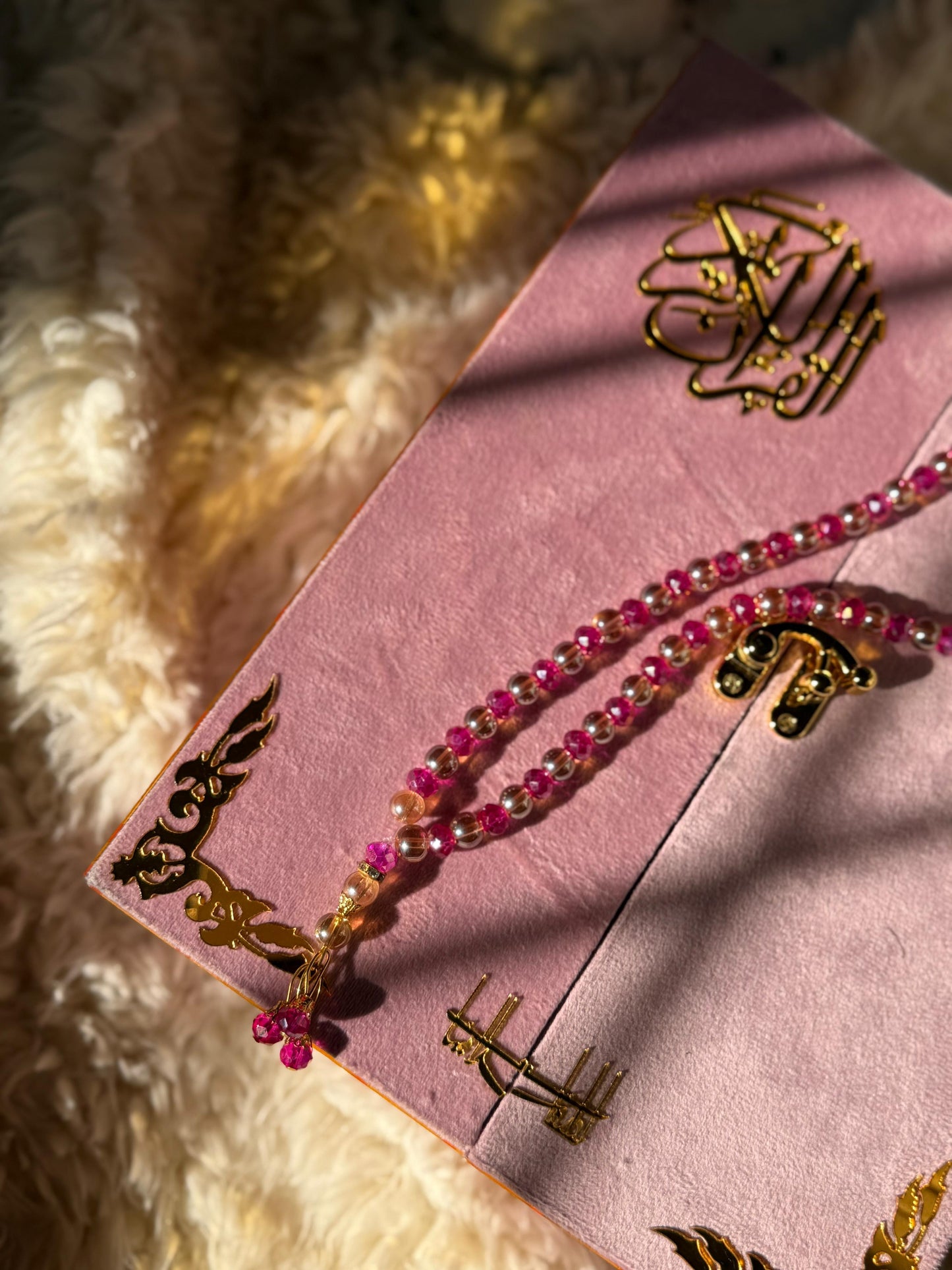Al Kitab Pink Velvet Standing Quran Set