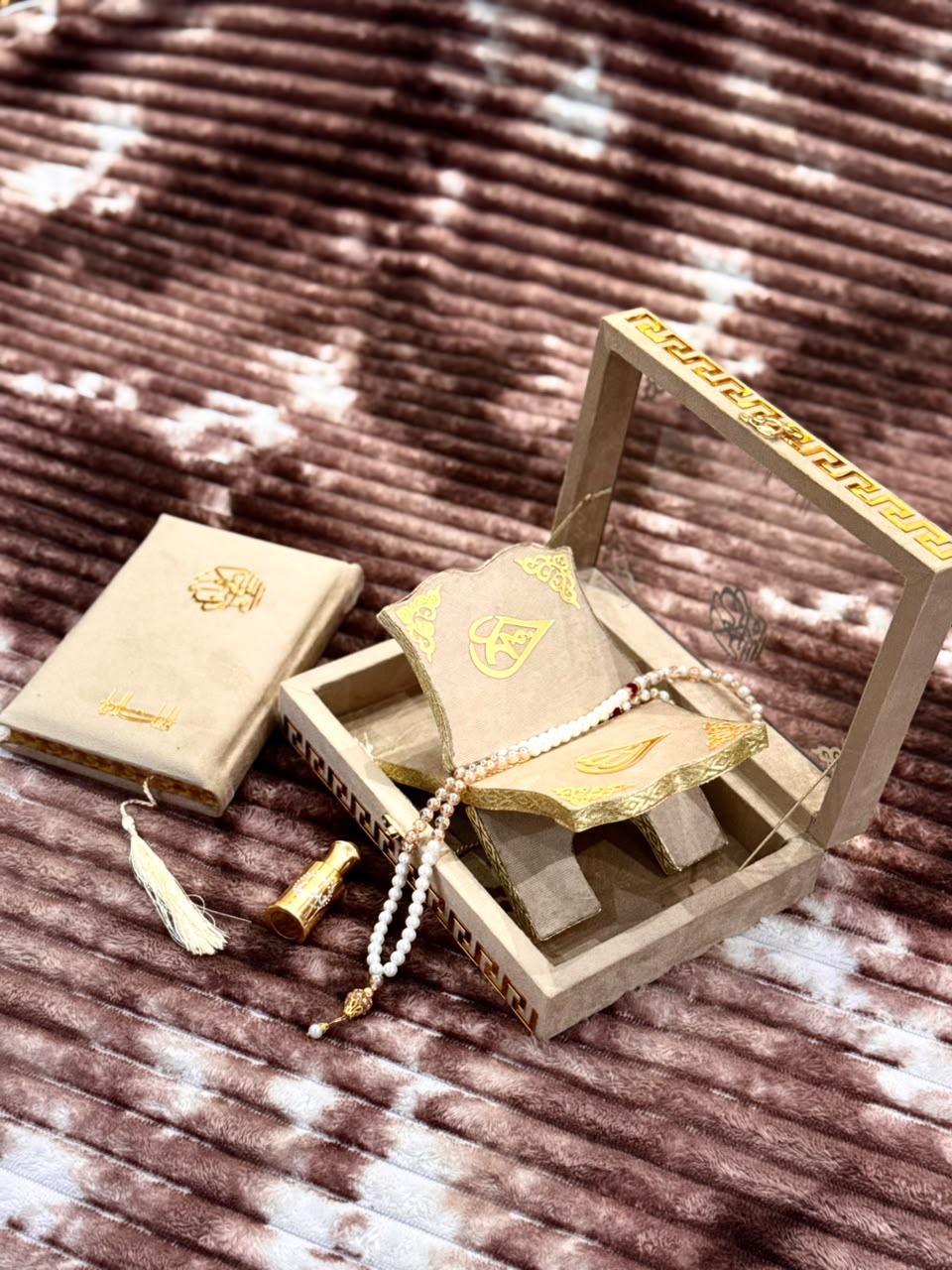 Noor Golden Quran Set- نور گولڈن قرآن سیٹ | Bridal Wedding Islamic Gift