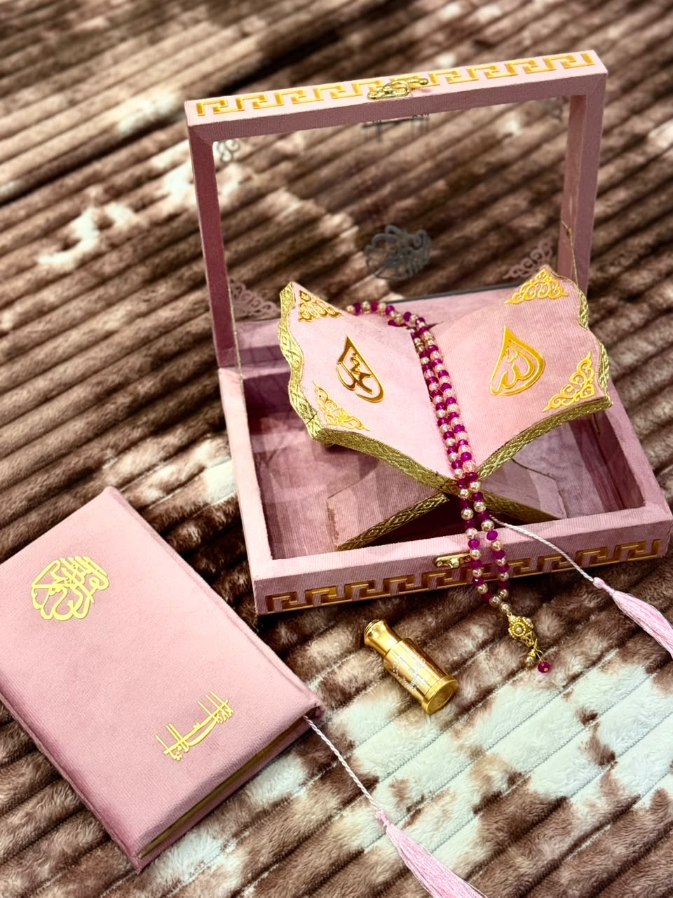 Noor Pink  Quran Set- نور پنک قرآن سیٹ | Bridal Wedding Islamic Gift