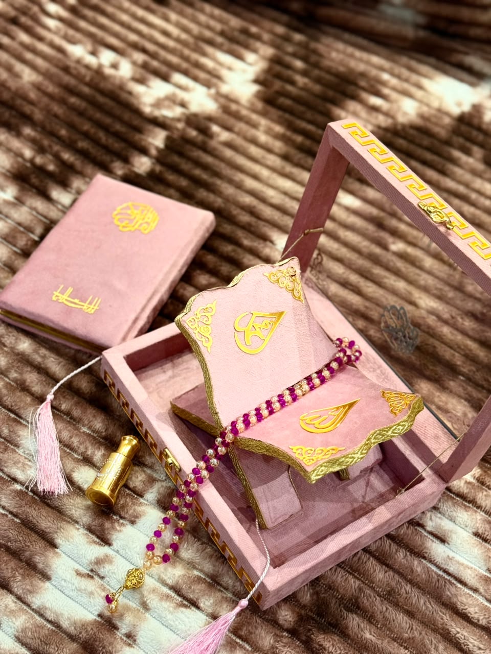 Noor Pink  Quran Set- نور پنک قرآن سیٹ | Bridal Wedding Islamic Gift