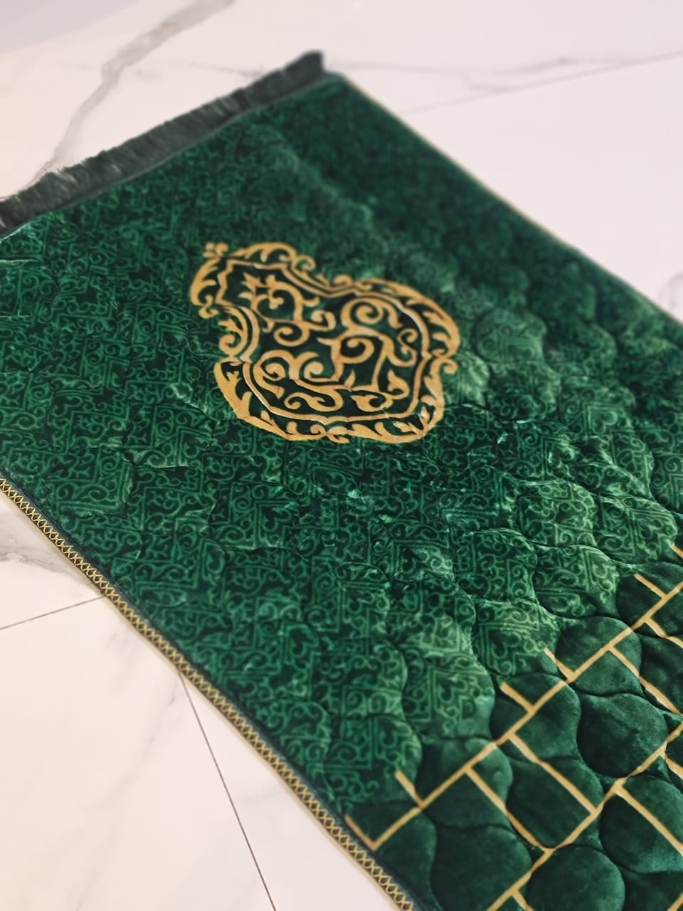 Green Meadown Bridal Velvet Quran Set with Green Quilted Foam Janamaz (Velvet Quran , velvet Rahal Box , Ittar , tasbeeh , Janamz , carton box , Plastic Gift Bag)