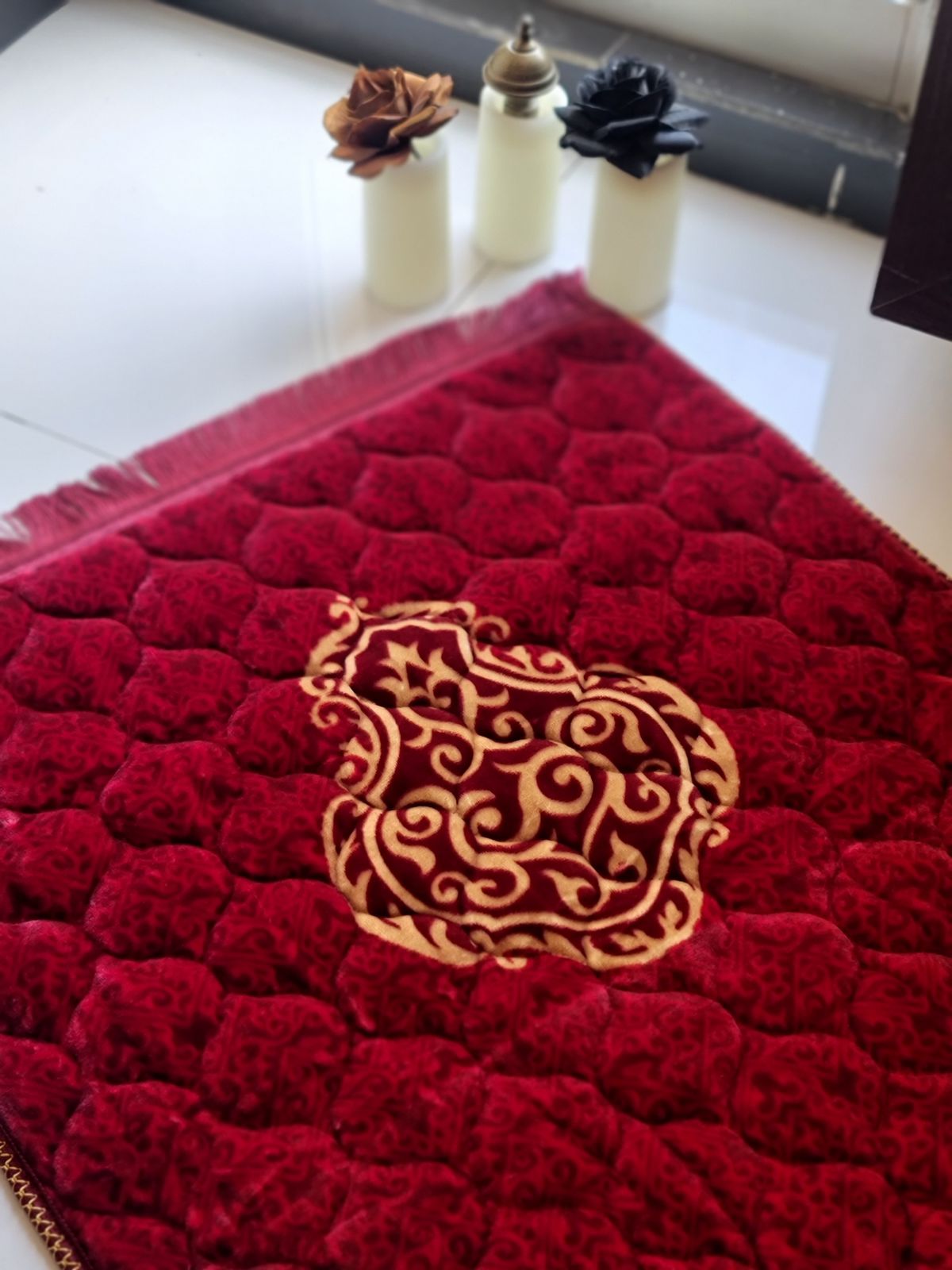 Red Motif Prayer Mat ( Janamaz)