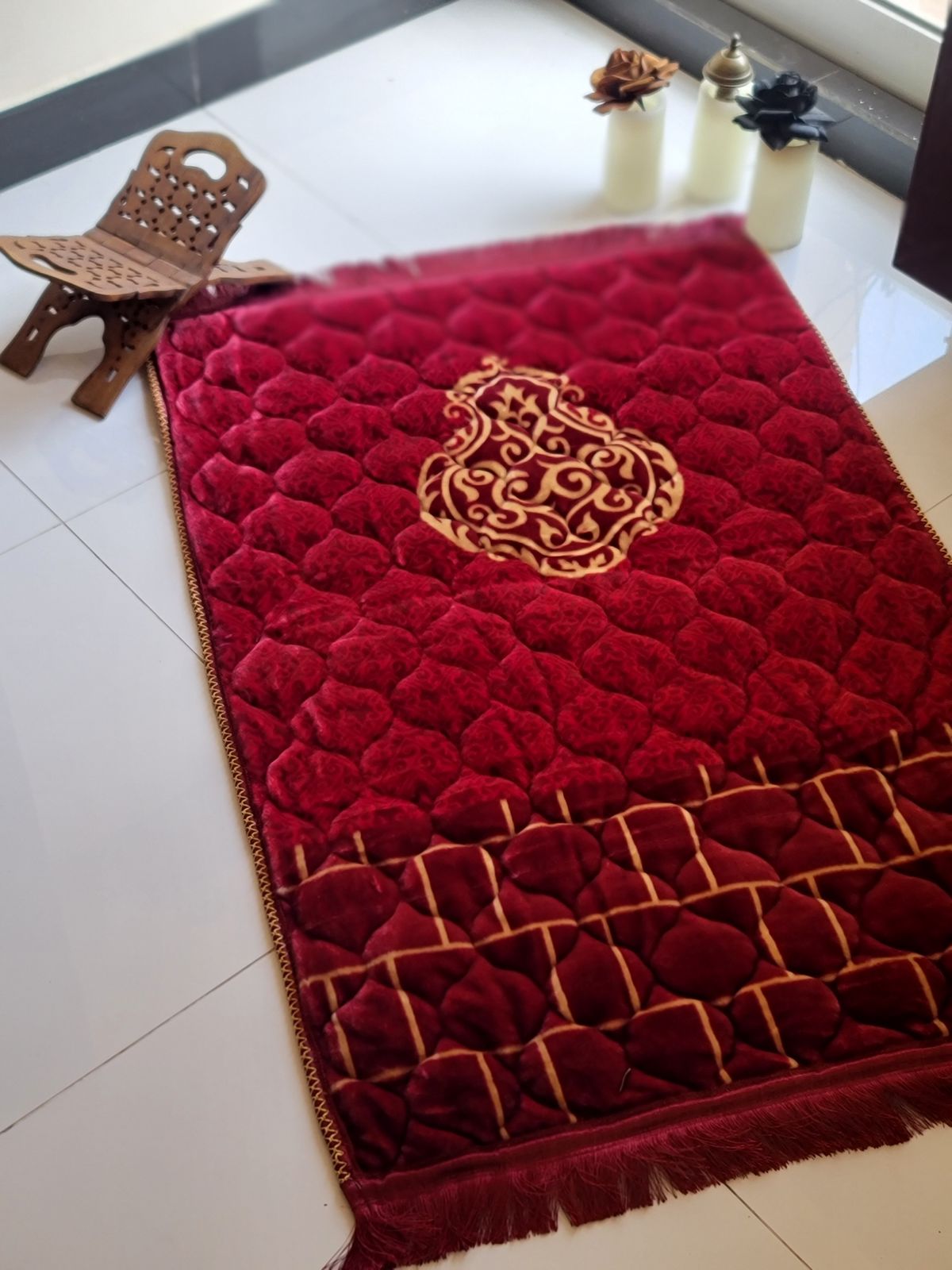 Red Motif Prayer Mat ( Janamaz)