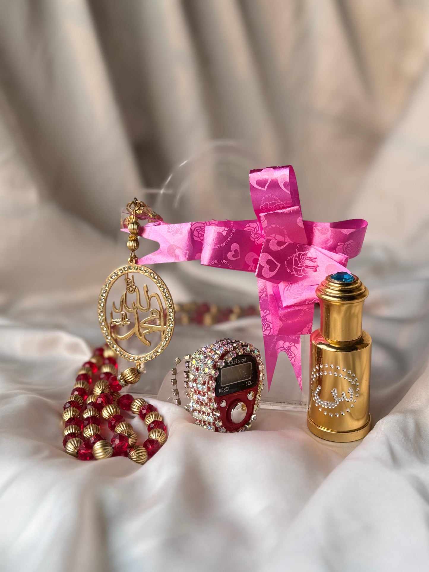 Zikar Gift Box (Acrylic Gift Packing Box , White Oud , Gold Plated Cutomise Tasbeeh , Beads Counter )